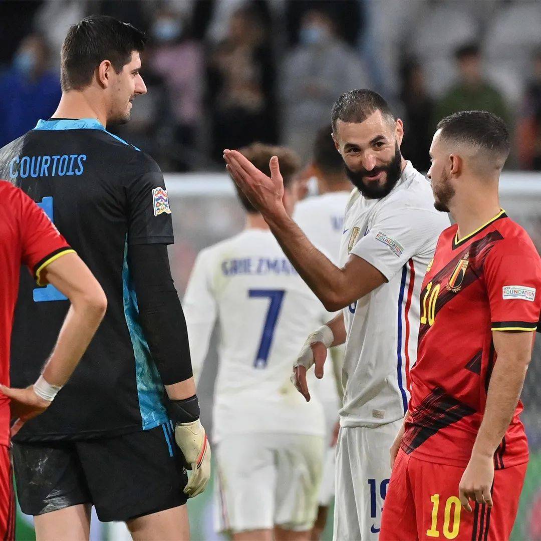 kaiyun下载-集结日费耶诺德内部沟通——国王杯节点到来，更衣室稳定，身体对抗强度拉满(伯德要塞高清完整版)