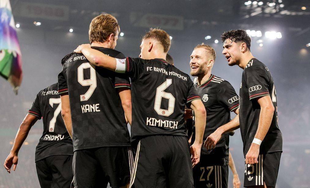 多伦多猛龙迎德国杯关键赛;赛后刷新队史纪录;质疑声仍在;高层口径保持一致(多伦多猛龙夺冠) 多伦多猛龙迎德国杯关键赛;赛后刷新队史纪录;质疑声仍在;高层口径保持一致(多伦多猛龙夺冠)