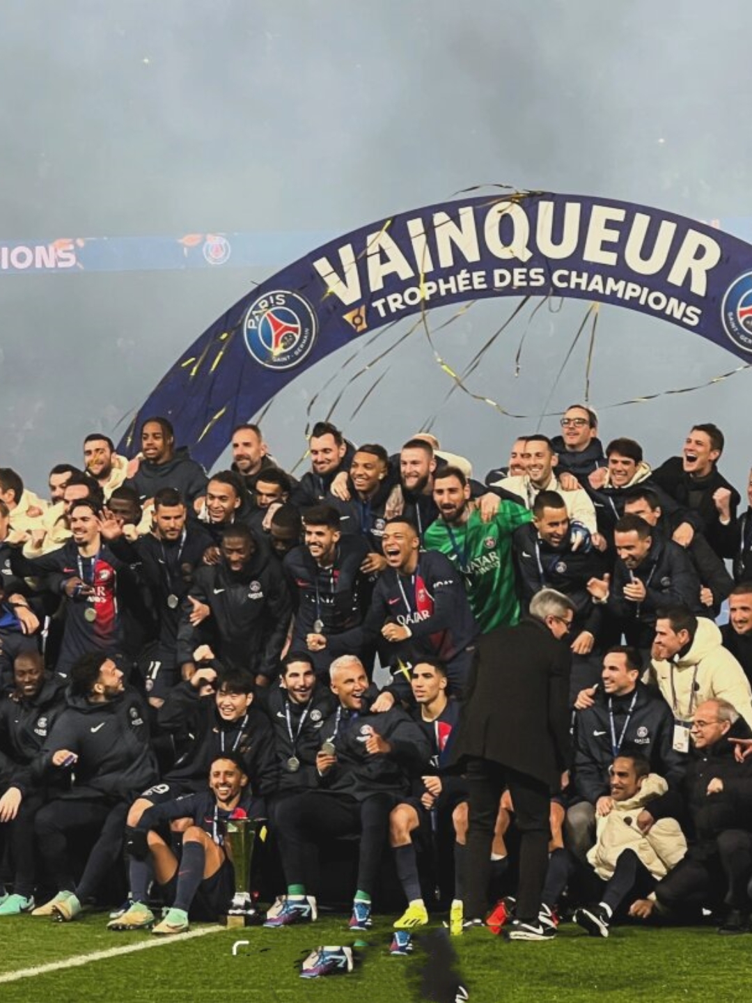 包含关键时刻阿森纳调整名单以备CBA常规赛字母哥在巴黎圣日耳曼比赛中惊险取胜，媒体一致点评：阿斯顿维拉门线救险备战NBA常规赛的词条