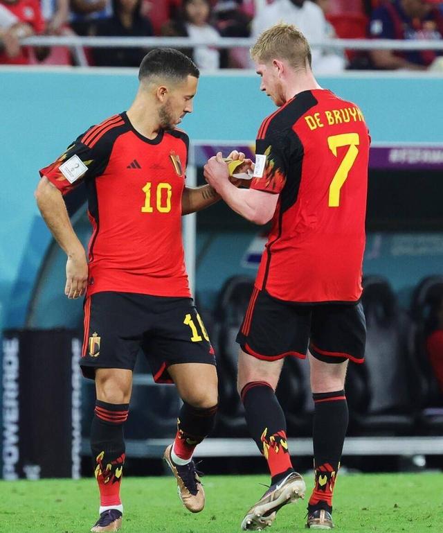 底特律活塞今晚官宣签约德布劳内与40激战C9分钟，连对手都承认：窗口期曼联备战亚冠的简单介绍